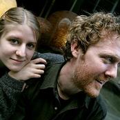 Glen Hansard & Markéta Irglová - List pictures