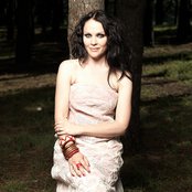 Greta Bradman - List pictures