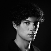 Francesco Tristano - List pictures