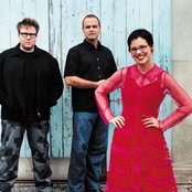 Venus Hum - List pictures