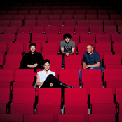 Polica - List pictures