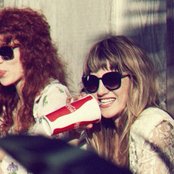 Deap Vally - List pictures