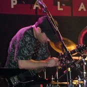 Razor - List pictures