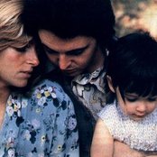 Paul & Linda Mccartney - List pictures