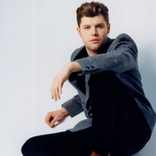 Daniel Merriweather - List pictures