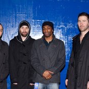 Stateless - List pictures