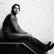 Ari Hest - List pictures