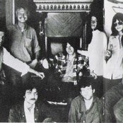 Neil Young & Crazy Horse - List pictures
