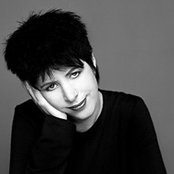 Diane Warren - List pictures
