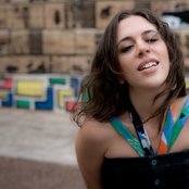 Luisa Maita - List pictures