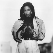 Mc Lyte - List pictures