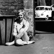 Katri Helena - List pictures