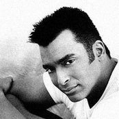 John Secada - List pictures
