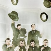 Pendulum - List pictures