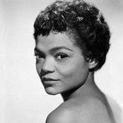 Eartha Kitt - List pictures