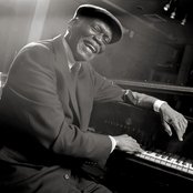Hank Jones - List pictures