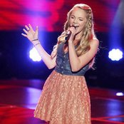 Danielle Bradbery - List pictures