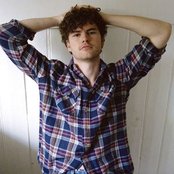 Vance Joy - List pictures