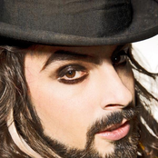 Laszlo Jones - List pictures