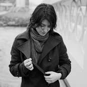 Sharon Van Etten - List pictures