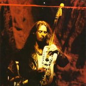 Jerry Cantrell - List pictures