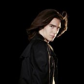 Amaury Vassili - List pictures