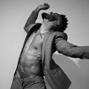 Luke James - List pictures