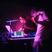 Larytta - List pictures