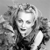 Merril Bainbridge - List pictures