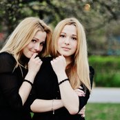 Tolmachevy Sisters - List pictures