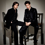 2cellos (sulic & Hauser) - List pictures