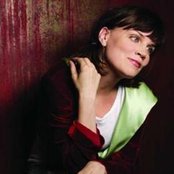 Ginny Owens - List pictures