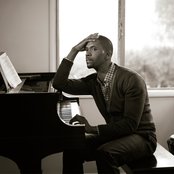 Donald Lawrence - List pictures