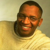 Lebo M - List pictures