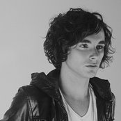 Diviney - List pictures