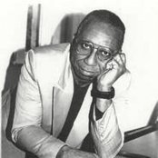 Ronnie Mathews - List pictures