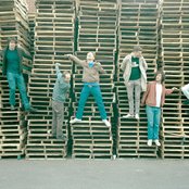 !!! (chk Chk Chk) - List pictures