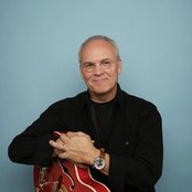 Ian Thomas - List pictures