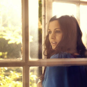 Rumer - List pictures