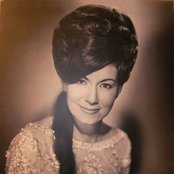 Dottie West - List pictures
