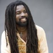 Rocky Dawuni - List pictures