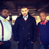 Mi Casa - List pictures