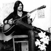 Simon Finn - List pictures