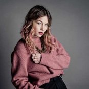 Anna Rossinelli - List pictures