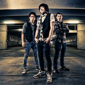 Show Me The Skyline - List pictures