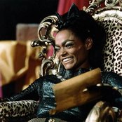 Eartha Kitt - List pictures