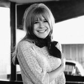 Marianne Faithfull - List pictures