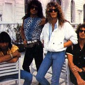 Whitesnake - List pictures