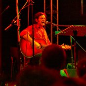 Simon Finn - List pictures