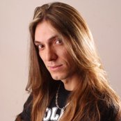 Almah - List pictures